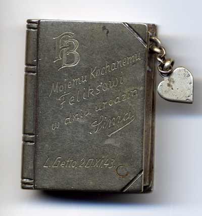 A token of love Lighter given to Felix by Simone, 11/2/43